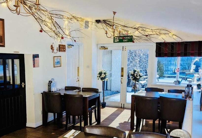 ホテル Rusland Pool