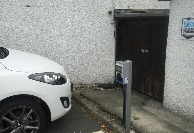 ホテル Rusland Pool