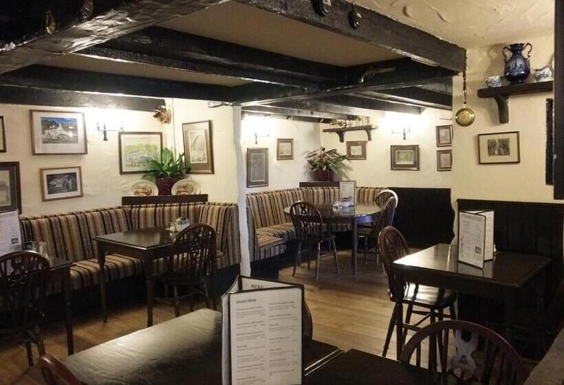 ホテル Rusland Pool