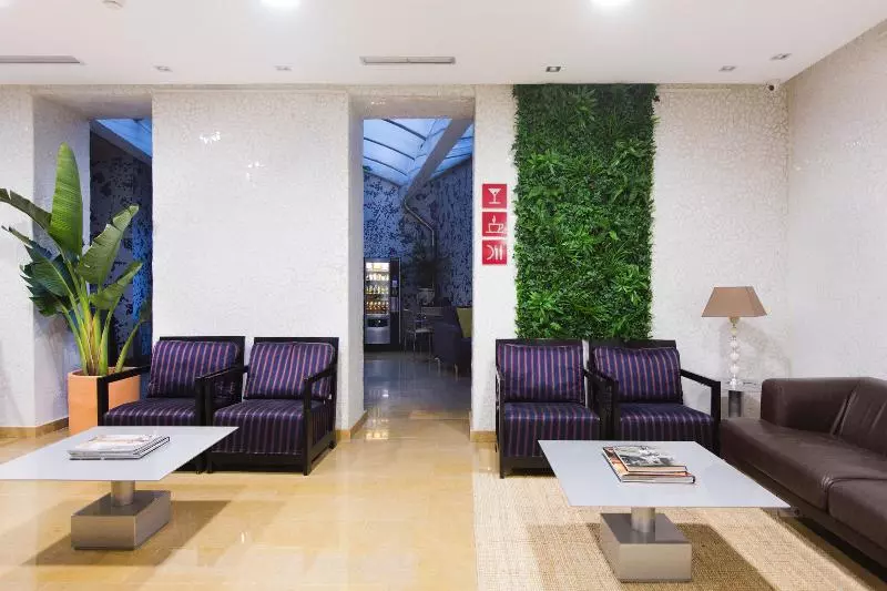 فندق You & Co. J. Botanico Boutique