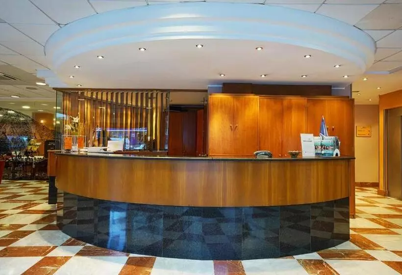 هتل Zenit Diplomatic