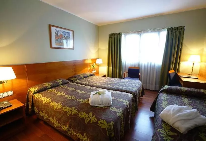 هتل Zenit Diplomatic