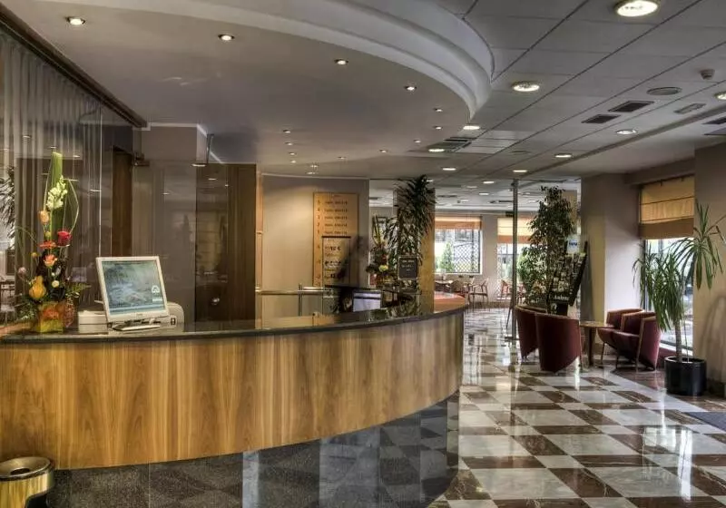 هتل Zenit Diplomatic