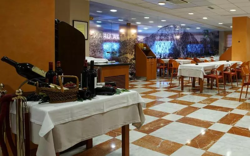 هتل Zenit Diplomatic