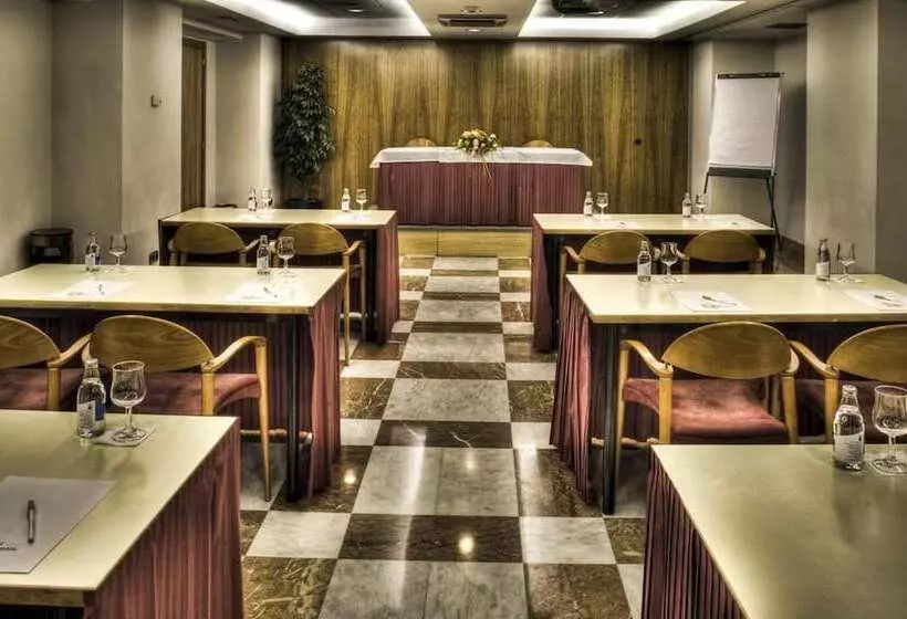 هتل Zenit Diplomatic