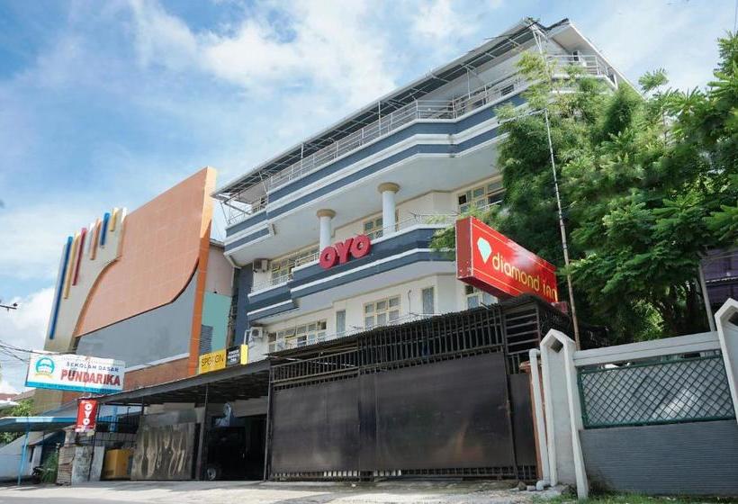 בית מלון כפרי Spot On 2186 Pondok Mahkota