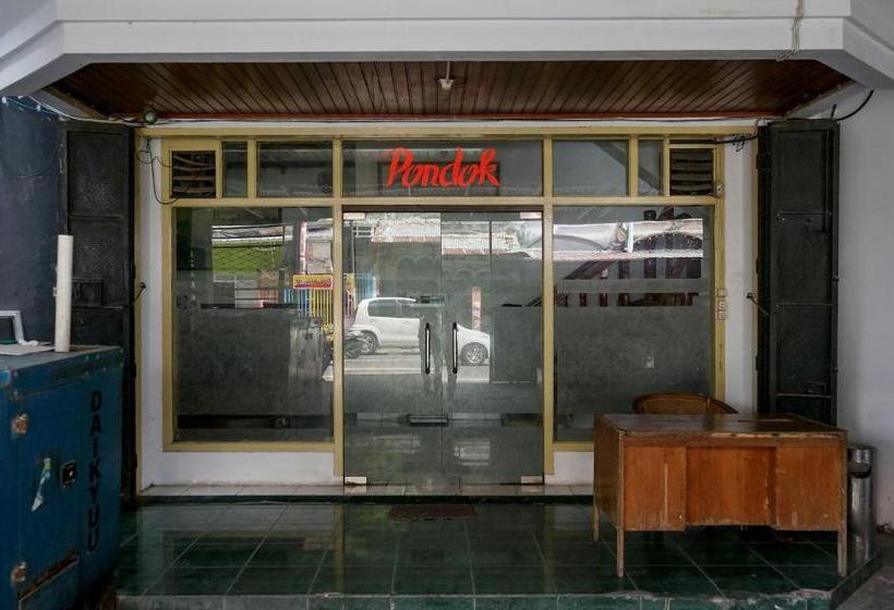 בית מלון כפרי Spot On 2186 Pondok Mahkota