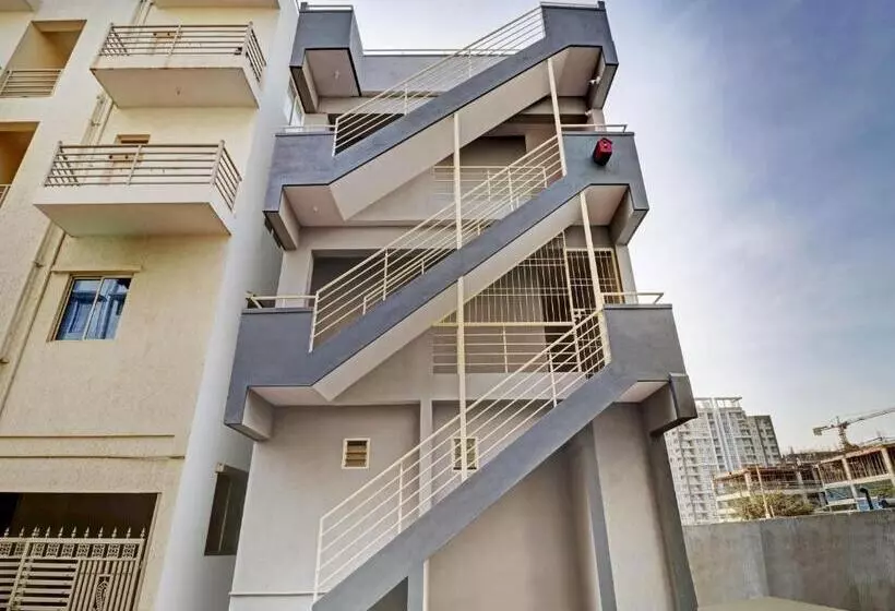 پانسیون Oyo Home 64525 Cozy Stay Hosa Road