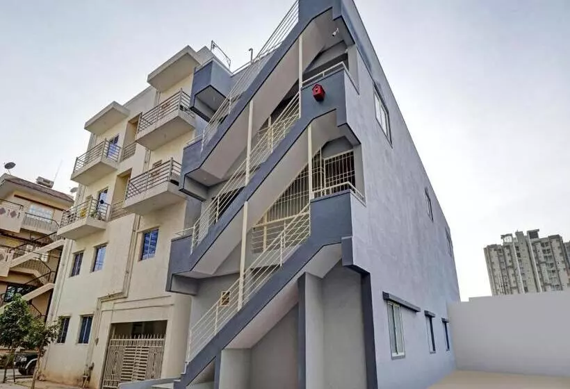 پانسیون Oyo Home 64525 Cozy Stay Hosa Road