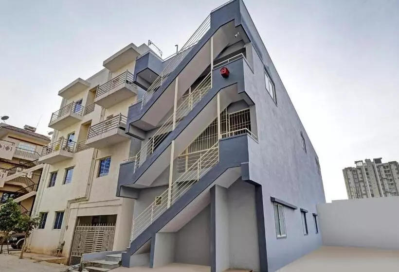 پانسیون Oyo Home 64525 Cozy Stay Hosa Road
