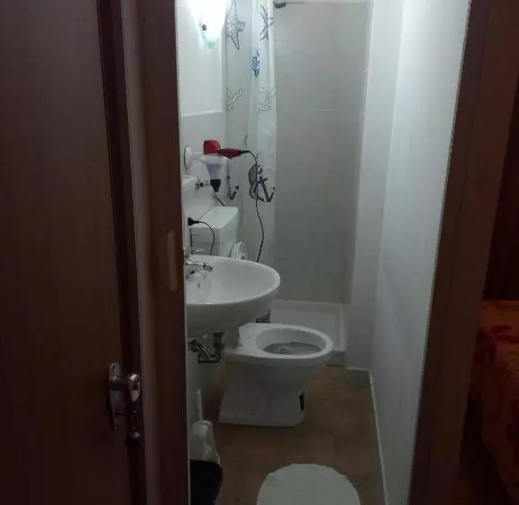 Aamiaismajoitus (B&B) London Cafè