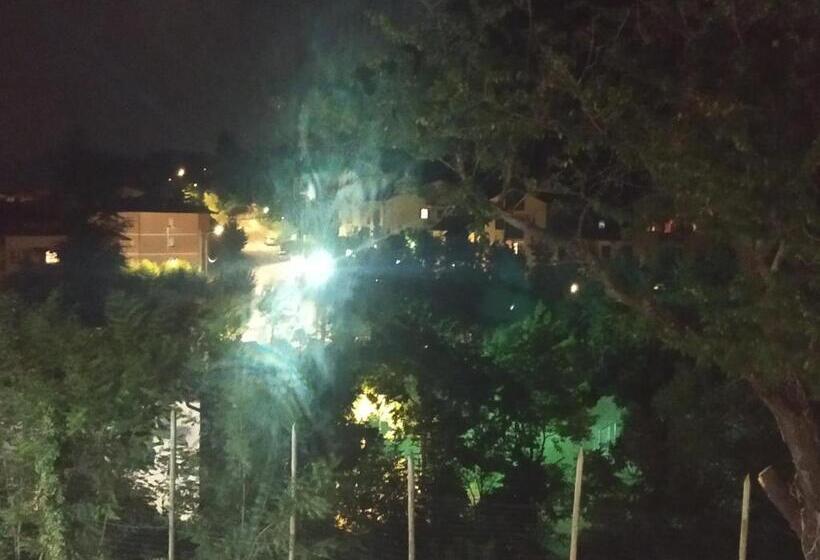 צימר London Cafè