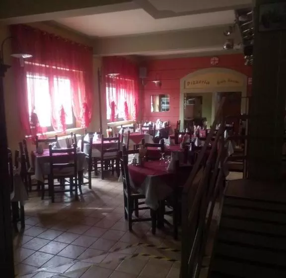 Aamiaismajoitus (B&B) London Cafè