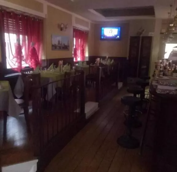 Aamiaismajoitus (B&B) London Cafè