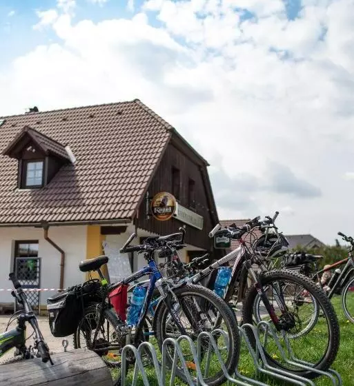 Majatalo Penzion Orlov