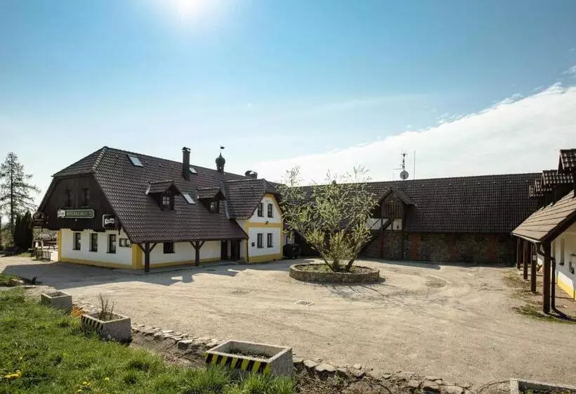 Majatalo Penzion Orlov