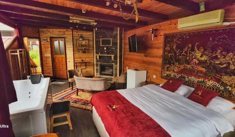 Ayder Suit Otel&bungalov Waterfall View