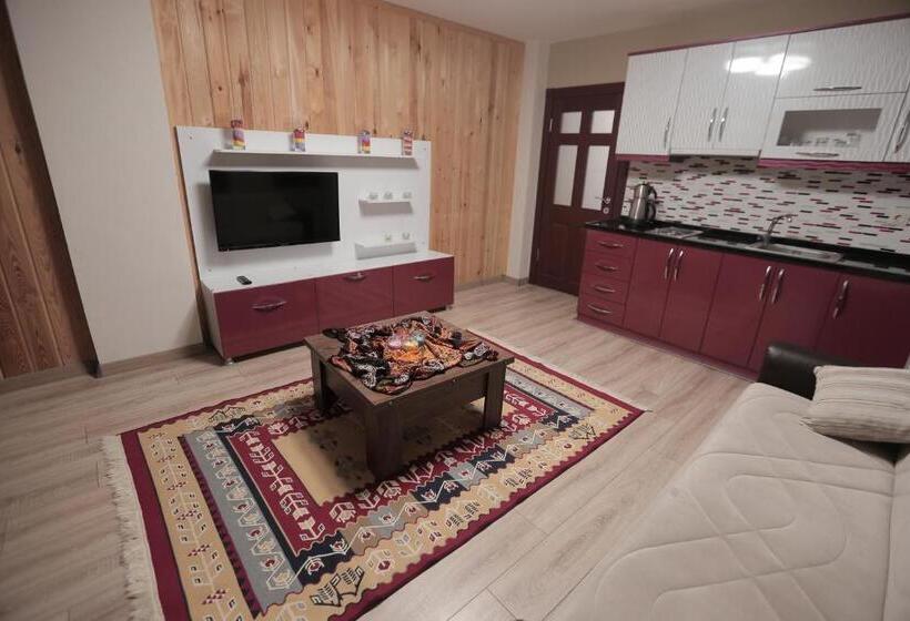 Ayder Suit Otel&bungalov Waterfall View