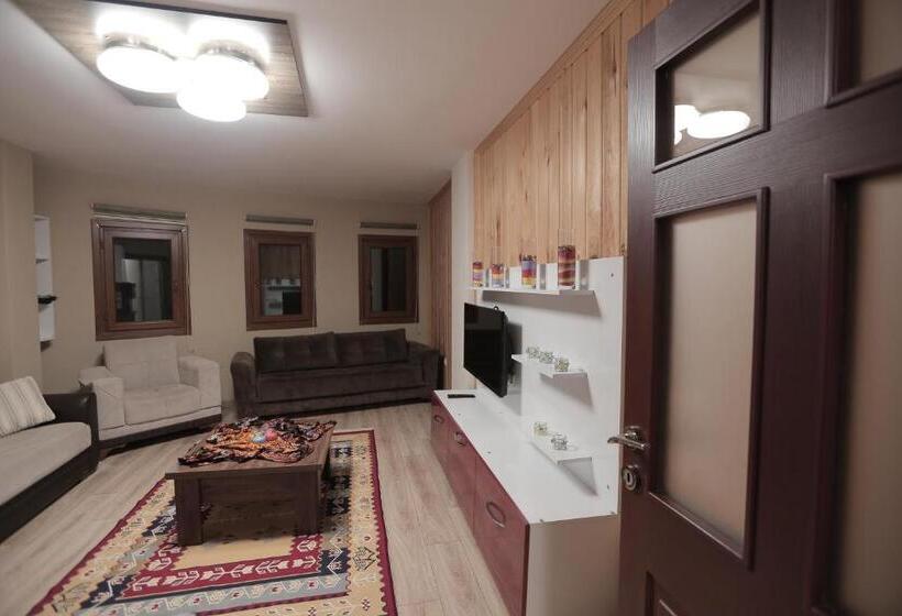 Ayder Suit Otel&bungalov Waterfall View