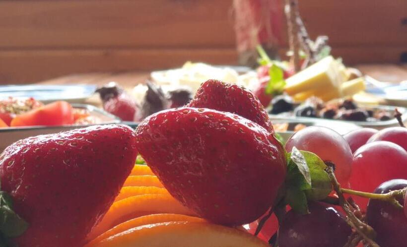 Ayder Suit Otel&bungalov Waterfall View