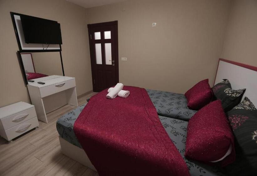 Ayder Suit Otel&bungalov Waterfall View