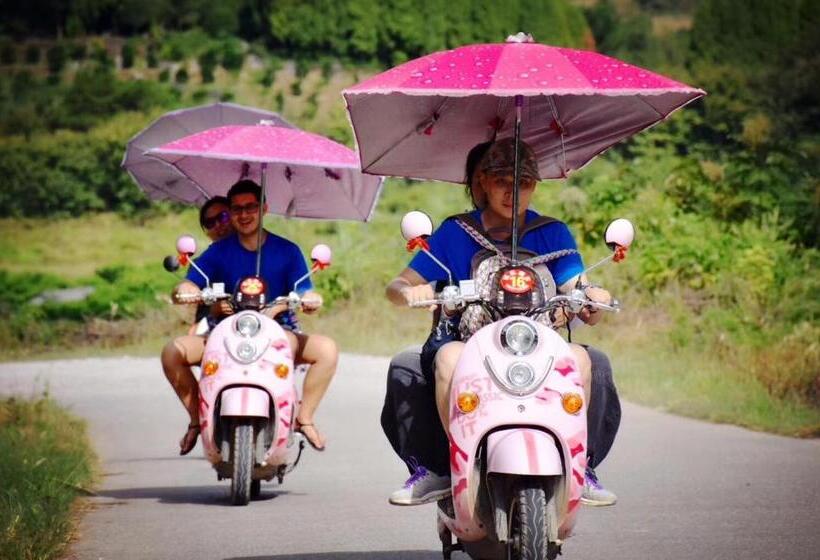 Hi Grey Hostel Xingping