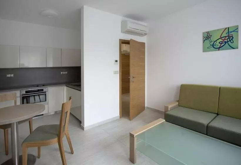 Hotelli A Restaurace U Stavaře