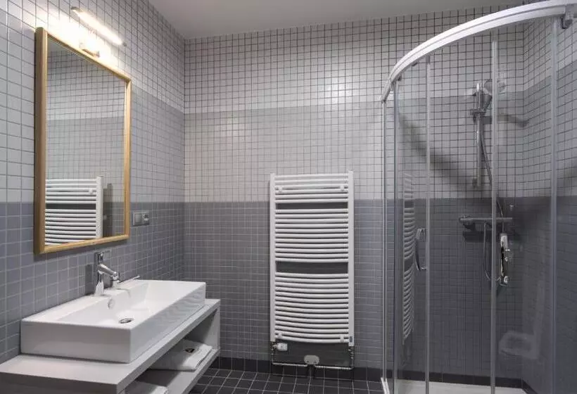 Hotelli A Restaurace U Stavaře