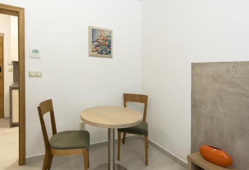 فندق A Restaurace U Stavaře