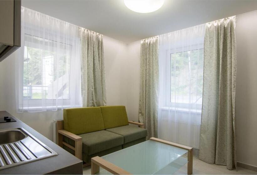 فندق A Restaurace U Stavaře