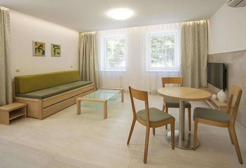 فندق A Restaurace U Stavaře