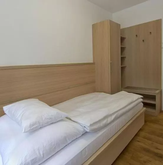 Hotelli A Restaurace U Stavaře