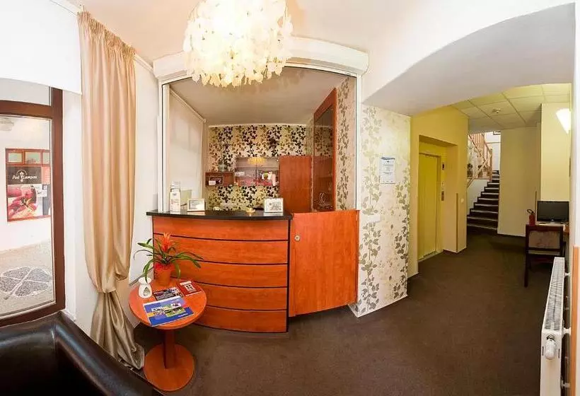 Hotelli & Apartments U černého Orla