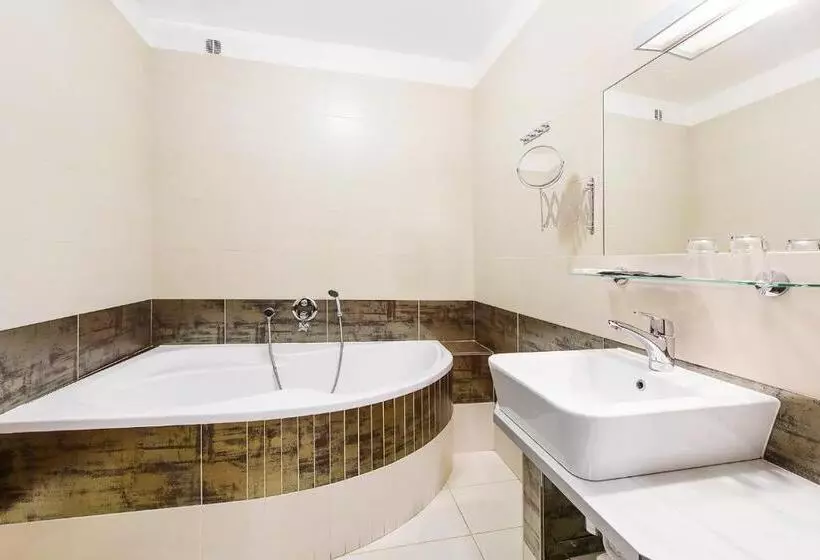 Hotelli & Apartments U černého Orla