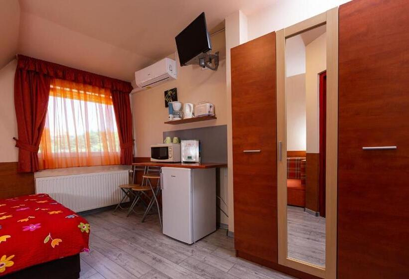 پانسیون Erika Vendégház