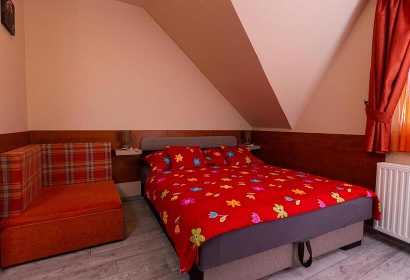 پانسیون Erika Vendégház