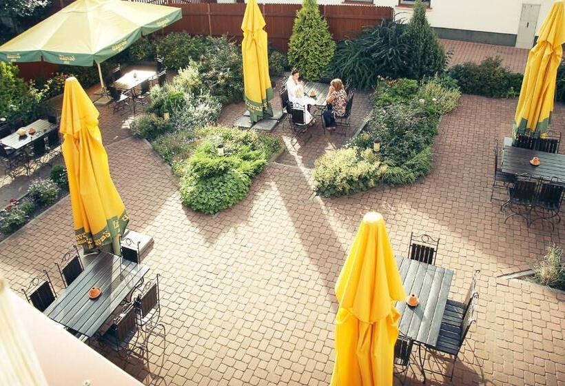 پانسیون Kupfernams