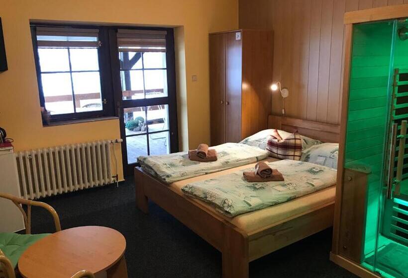 Pension Aura špičák, Některé Pokoje Se Saunou