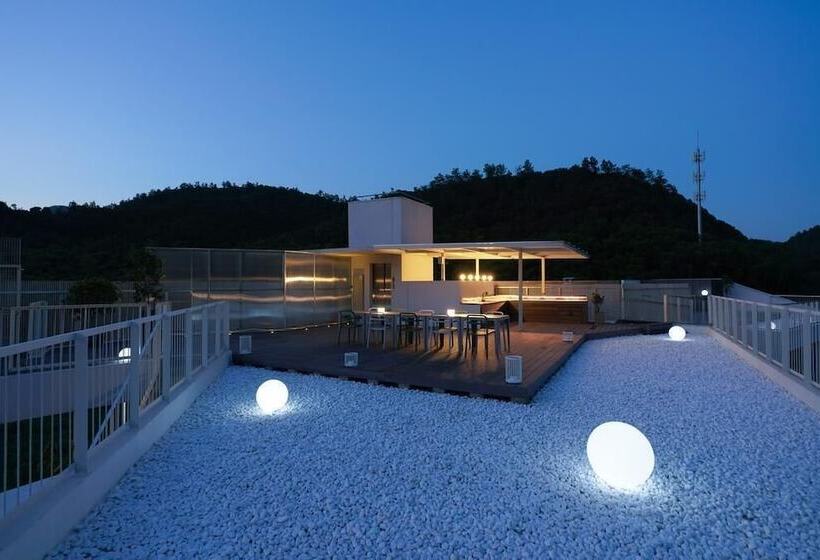 צימר Moganshan Kejian Dujia Jiudian