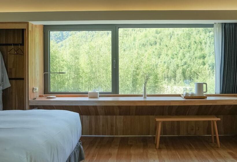 צימר Moganshan Kejian Dujia Jiudian