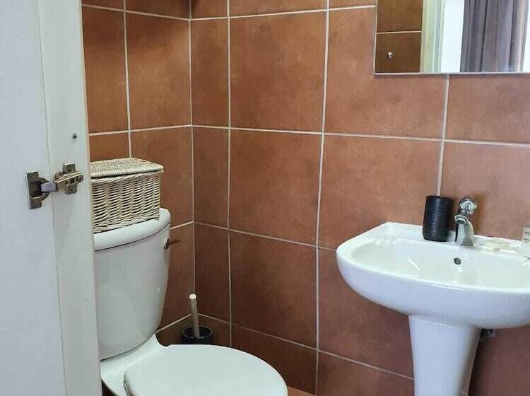 בית מלון כפרי La Loggia Apartments