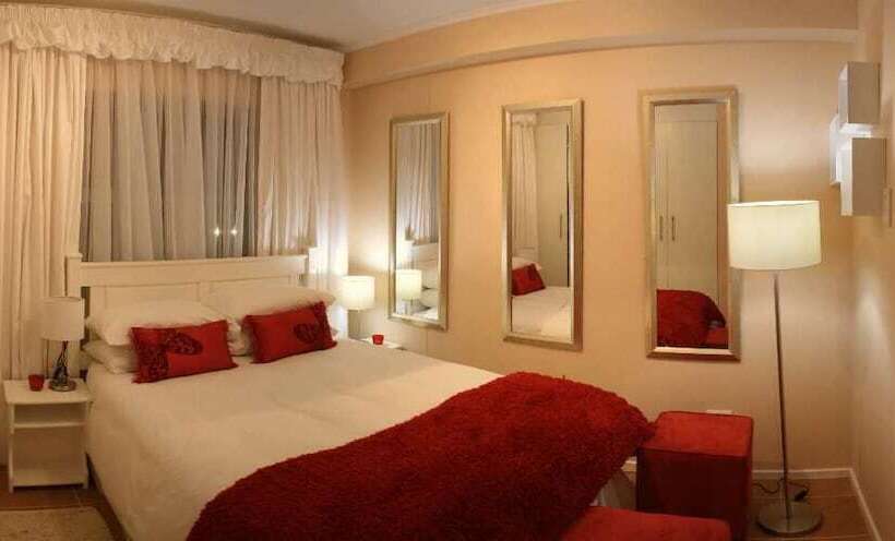 בית מלון כפרי La Loggia Apartments