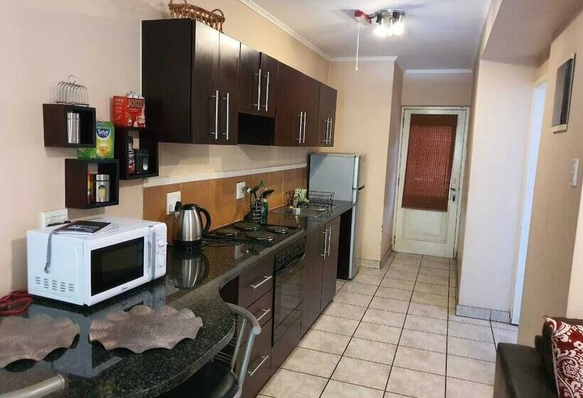 בית מלון כפרי La Loggia Apartments