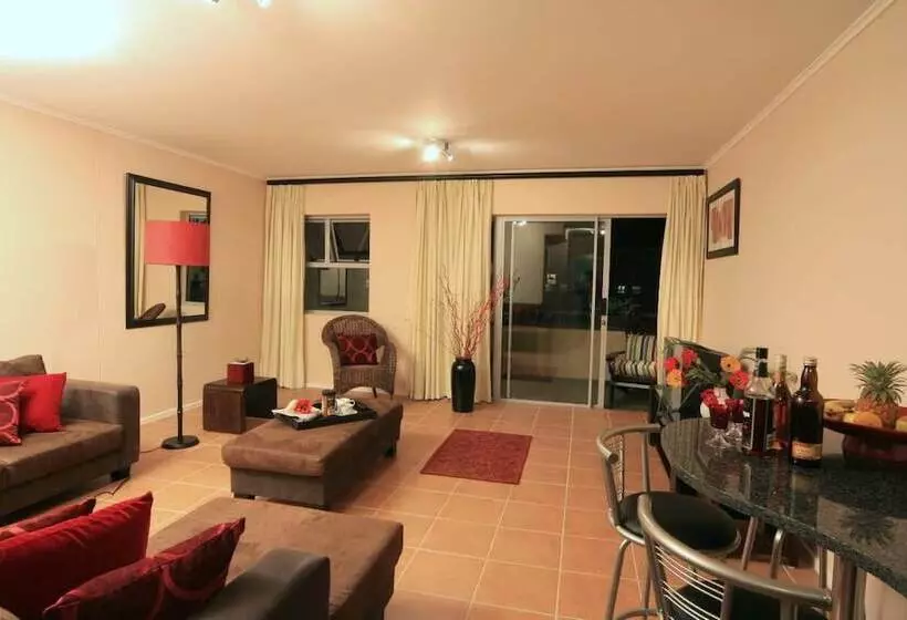 ホテル La Loggia Apartments