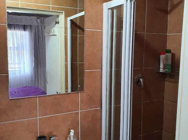 בית מלון כפרי La Loggia Apartments