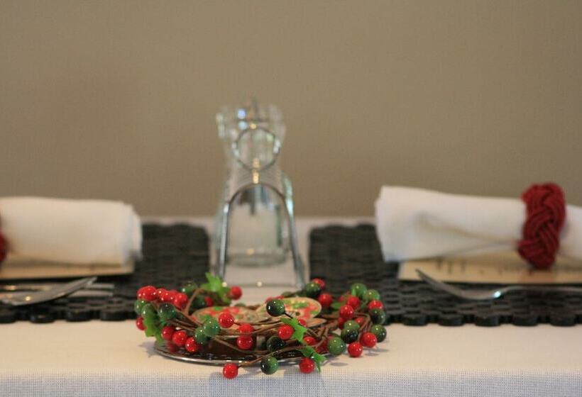 בית מלון כפרי La Loggia Apartments