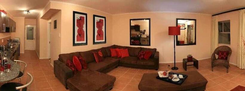 בית מלון כפרי La Loggia Apartments