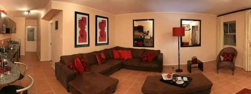 ホテル La Loggia Apartments
