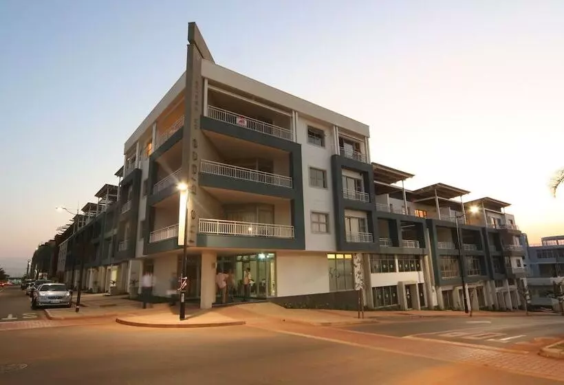 ホテル La Loggia Apartments