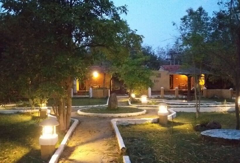 בית מלון כפרי Taal Tiger Retreat